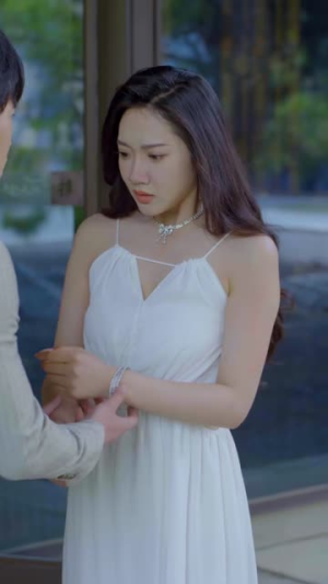 我救了美女大明星老婆（70集）网盘在线观看