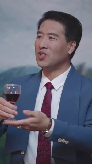 新版：擎天（82集）短剧介绍