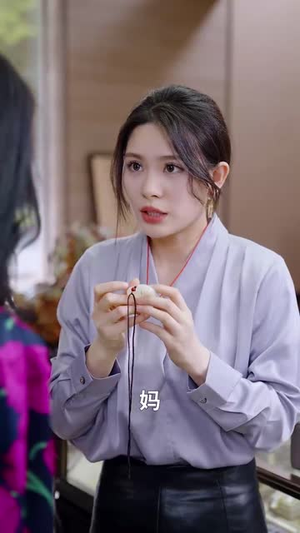 烟火里的尘埃（70集）穿越短剧推荐