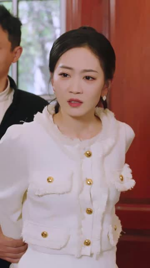 真千金觉醒后飒爆全球（82集）在哪看免费