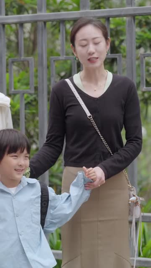 热点女王(12集) 热点女王(12集)真的太好看了