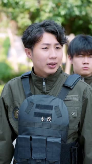 新版：逆鳞（75集）演员表