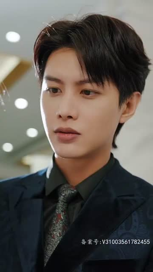 渣男逃婚当场改嫁首富（100集）短剧太精彩了