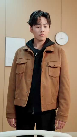 霸道医仙：从扯下女神玉佩开始（82集） 爆款热门短剧