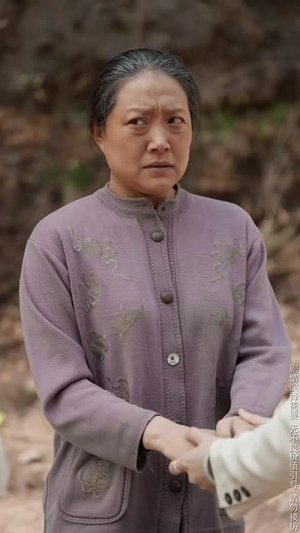 细雨春晖报母恩（30集） 精彩短剧追不停