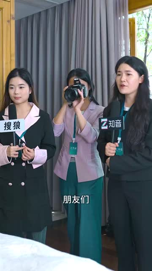 双界倒爷之女帝是我网友(60集) 双界倒爷之女帝是我网友(60集)最新上映的短剧