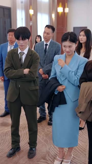 冷眼旁观的她 (61集) 超好看的短剧