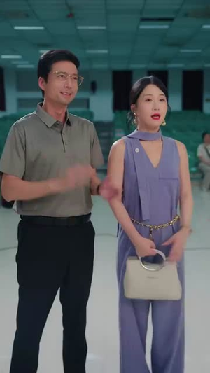 五十岁逆袭广场舞天后 (53集) 五十岁逆袭广场舞天后 (53集) 最新上映的短剧