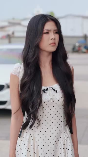 直播开局一句话气哭校花（83集）好看的短剧电影