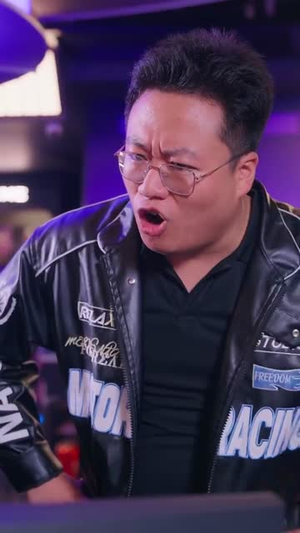 我有三千分身，进厂打螺丝 (80集) 免费热门短剧