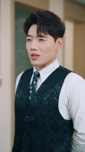 穿越书中女主人设崩了（80）精彩短剧推荐