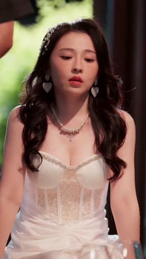 魔鬼上司变后妈老爹你真行 (76集) 最新上映免费看