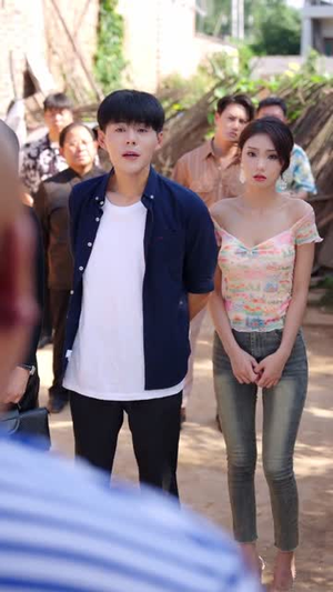 神眼乡医闯花都（72集）每天短剧分享