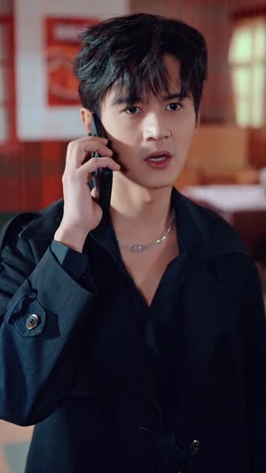 打通古今：想不暴富都难（76集）热门短剧抢先