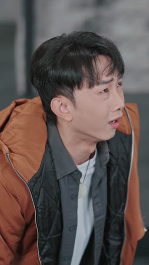 邪祟迷局：重生少年护校花（80集）最热门短剧来了