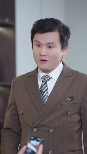 退退退这个保镖不对劲（67集）精彩好看短剧